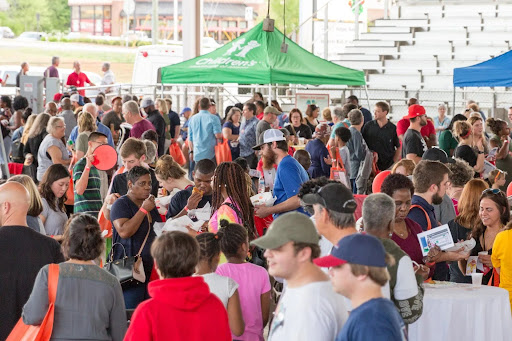 Taste of Henry 2023 Crowd.jpg